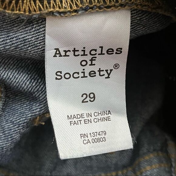 Articles of Society Distressed Cuffed Denim Shorts 29 - Picture 3 of 5